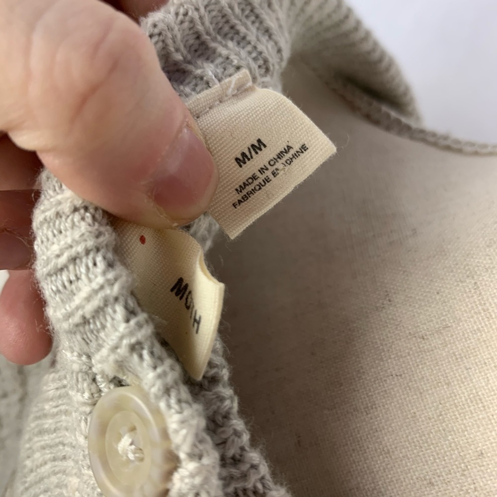 Moth sweater - Picture 3 of 4